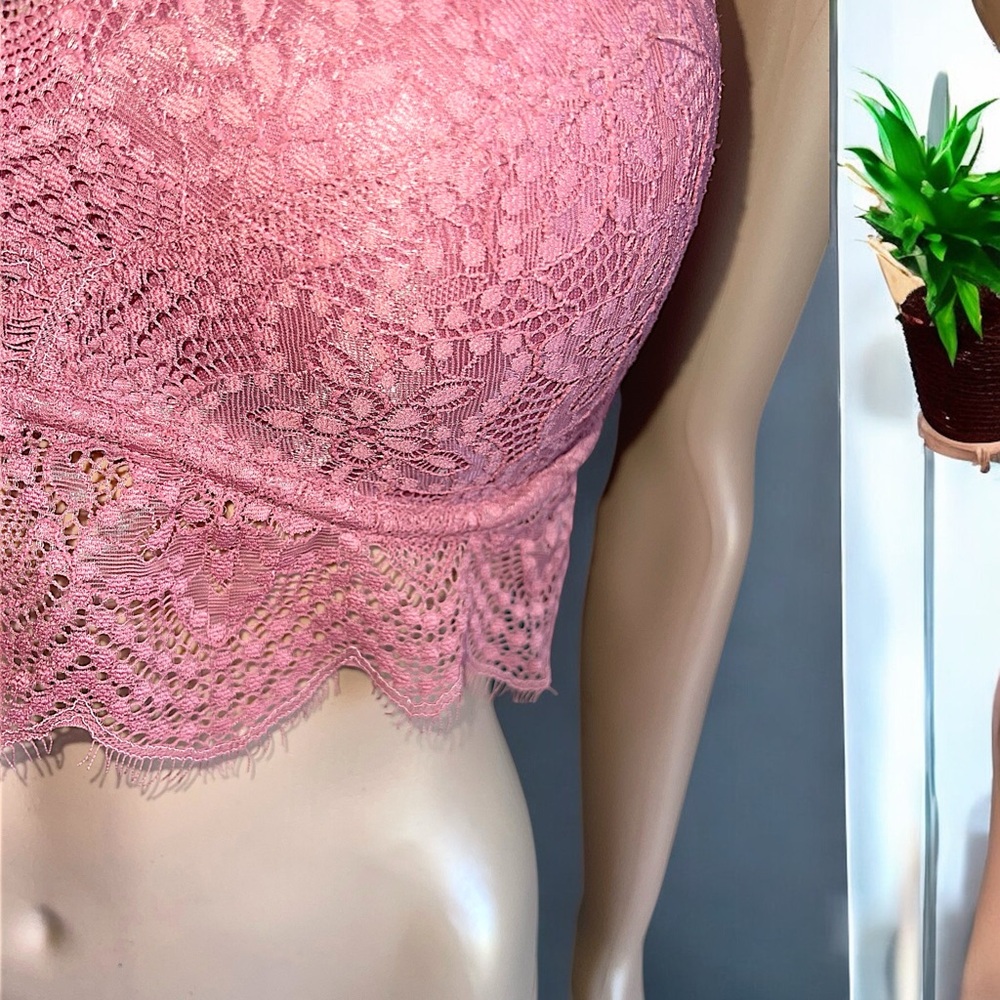 Victoria's Secret PINK Eyelash Lace High-Neck Bralette - Picture 11 of 16